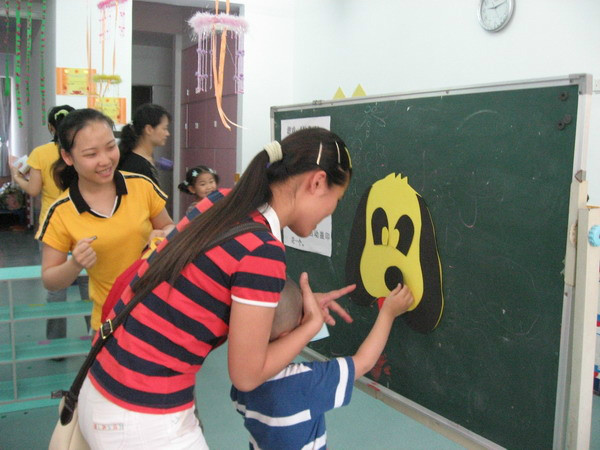 幼儿区域游戏活动观察记录表大班,幼儿园大班超市区域游戏步骤