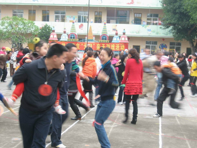 幼儿区域游戏活动观察记录表大班,幼儿园大班超市区域游戏步骤