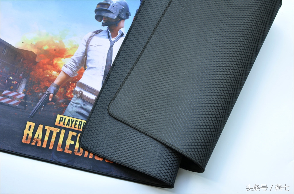 绝地求生虎符鼠标垫测评,金士顿hyperxfurys鼠标垫评测