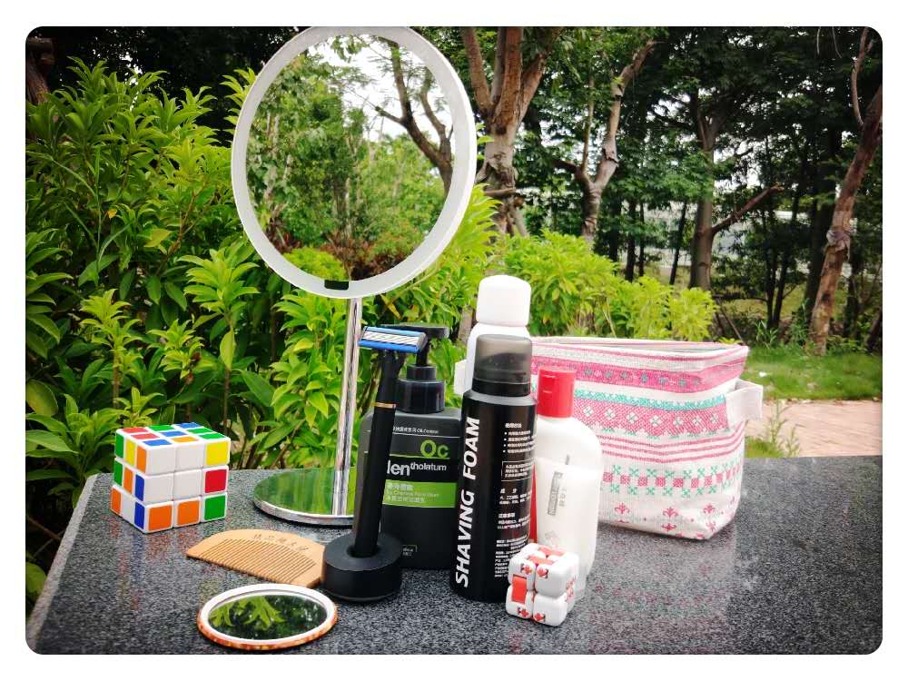 yeelight手持式便携化妆镜,yeelight便携式美妆镜