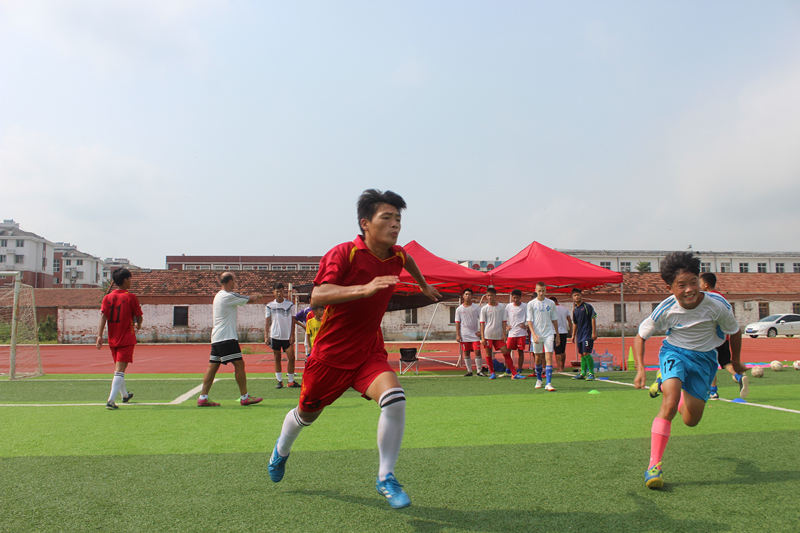 曹老集中学足球队最新比赛,蚌埠市曹老集中学