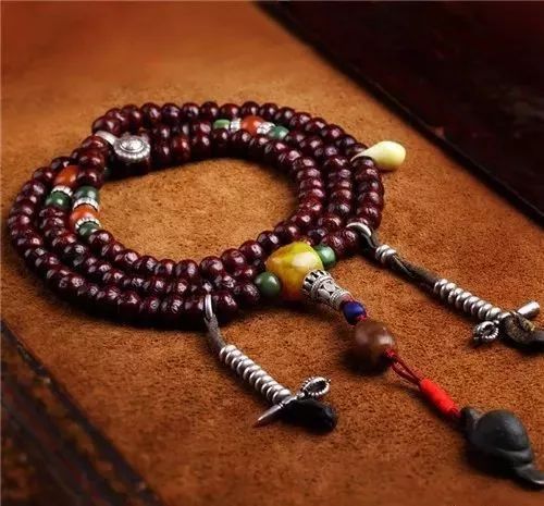 鎵嬩覆鏂囩帺鍗佸ぇ楠楀眬,鏂囩帺鎵嬩覆灞炰簬浣涙暀杩樻槸閬撴暀