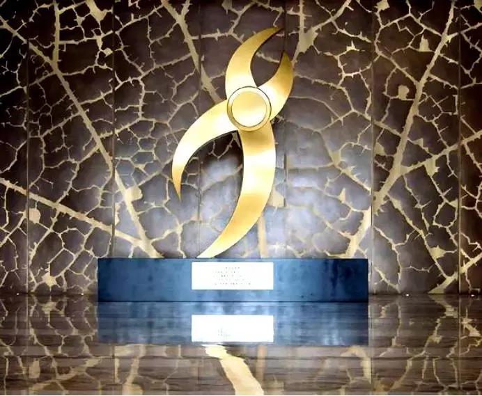 接班5年，“老板”还没变？