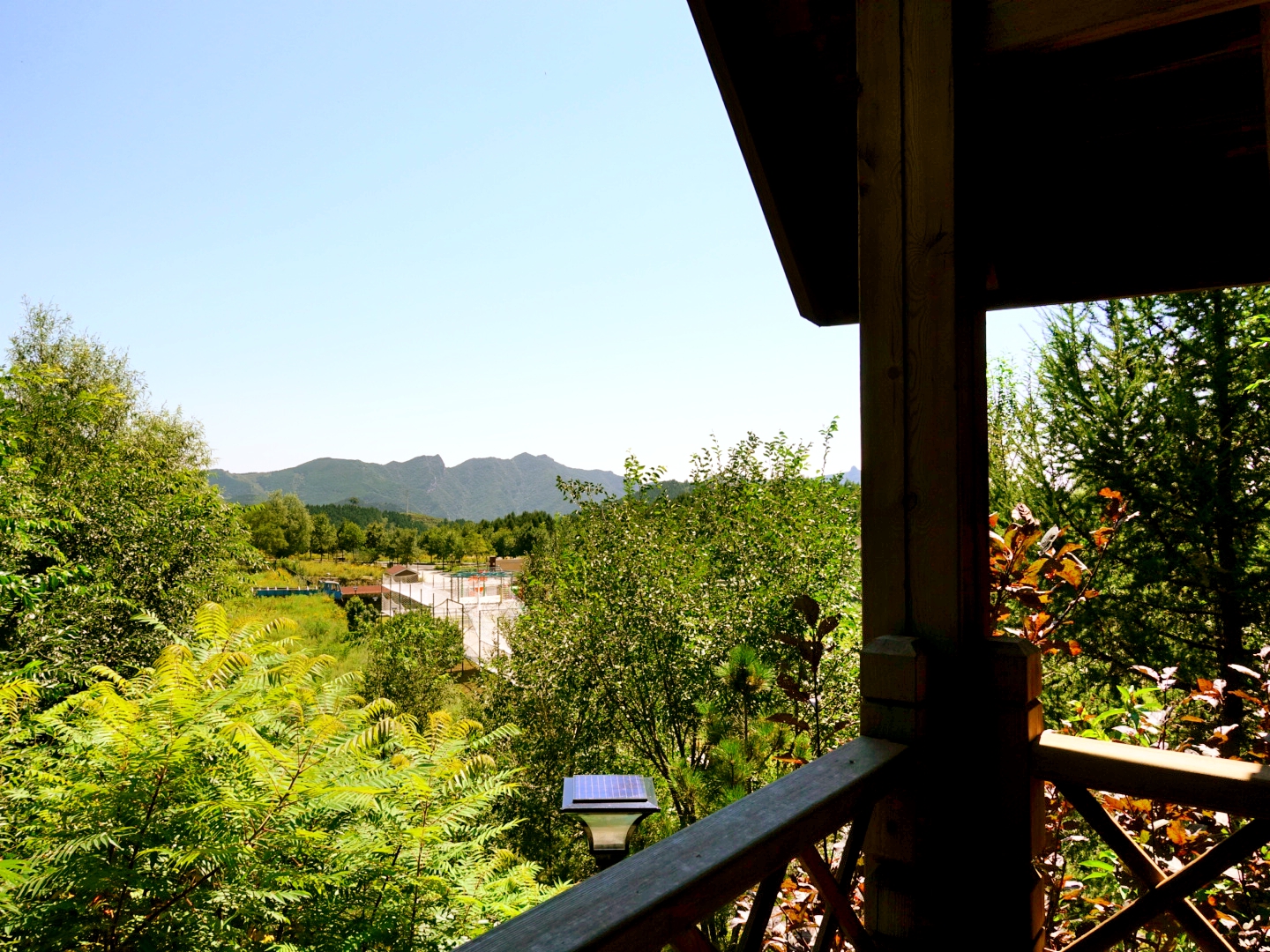 大森林里的小木屋秋雨后美成让人窒息云海小木屋离北京120公里