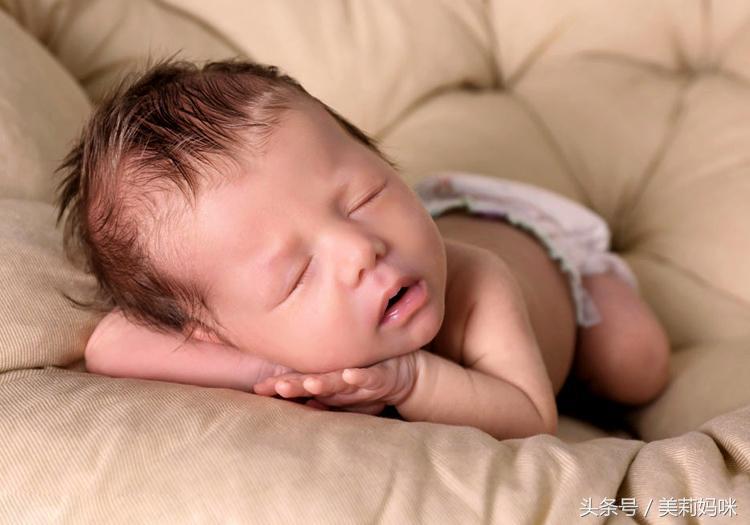 50多天宝宝一天几次便便正常,吃母乳的宝宝一天拉几次便便正常