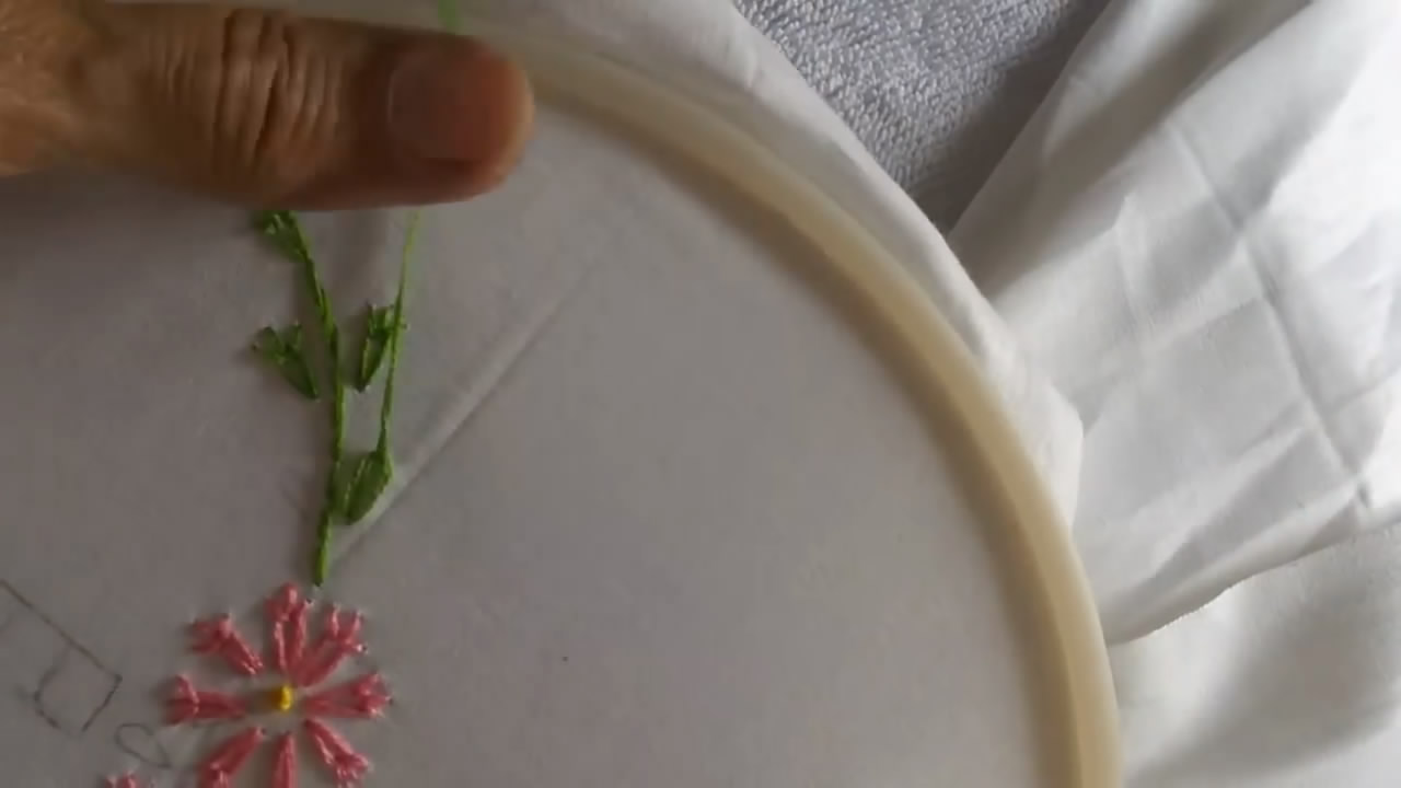 最简单刺绣花教程,刺绣教程简单图案花束