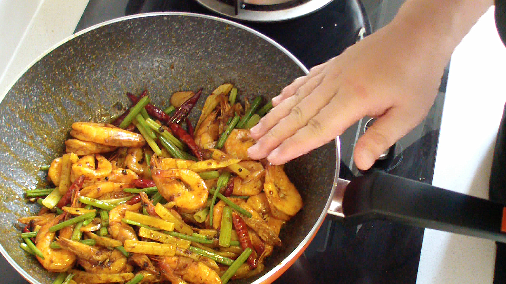 做一份香辣虾大概需要几斤虾,买的现成的大虾怎么做