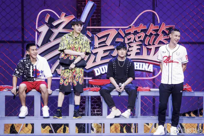 《这！就是灌篮》周杰伦、林书豪、李易峰都上脚了什么鞋