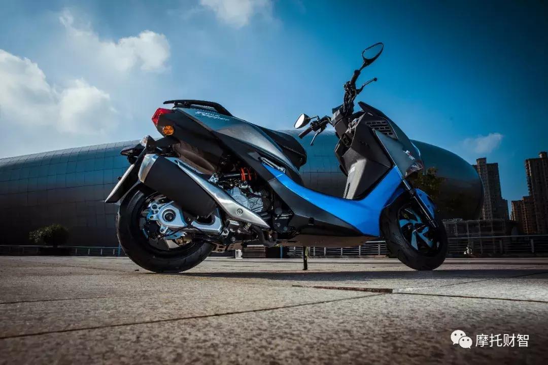 草蜢200踏板青春版,草蜢200踏板值得购买吗