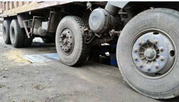 汽车吃胎维修,汽车吃胎修复