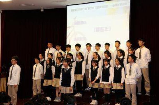 金宝贝校服,某学校校服惹争议