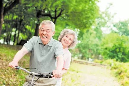 延长膝盖寿命这两个动作简单有效,中老年膝盖怎么延长寿命