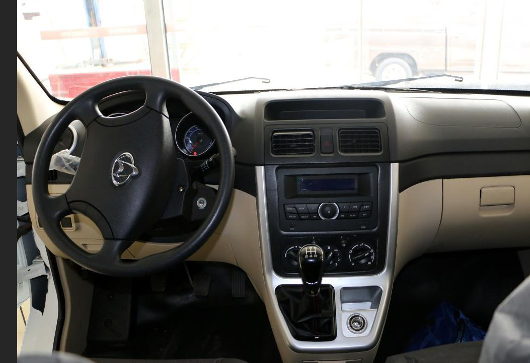 长安睿行m80和长安跨越星v7双开门,长安睿行可以装麻雀台吗