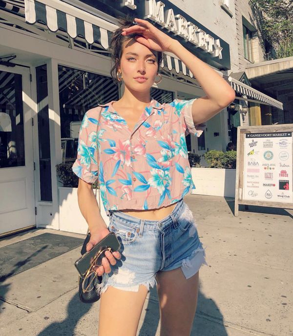 衬衣是秋季必不可少的百搭神器,夏秋交替时尚衬衫