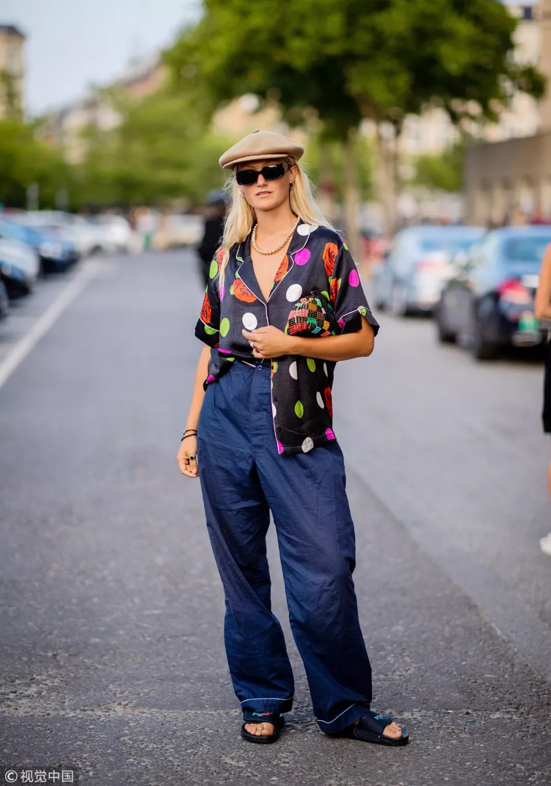 衬衣是秋季必不可少的百搭神器,夏秋交替时尚衬衫