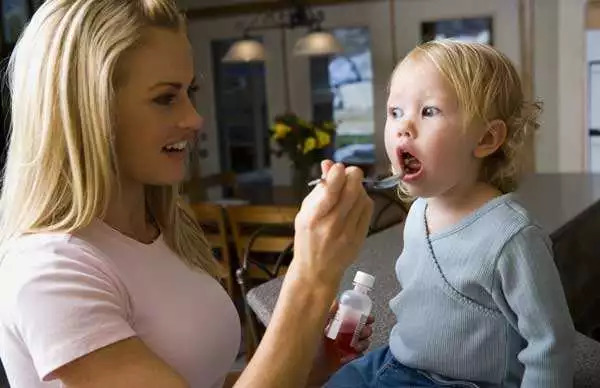 儿童慎用的药婴儿能用吗,宝宝在用药时需注意哪些