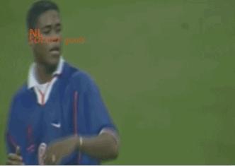 世界杯史上第一停球!冰王子代言40年最华丽荷兰262阵型看懵专家