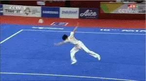 吴彦祖跳高完整版,陈伟霆吴彦祖撞脸