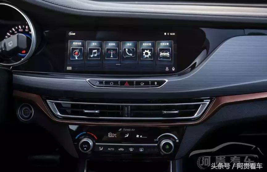 这款两厢车，低趴设计类似小钢炮，配1.6T发动机，比高尔夫能跑！