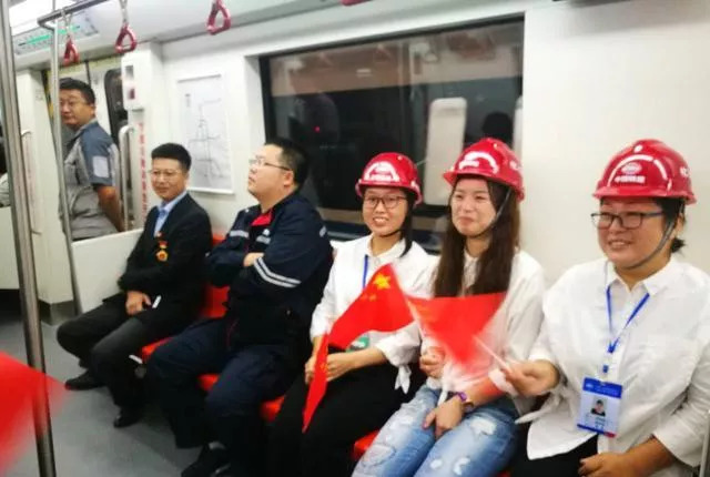 长春轨道3号线各站首末时间表,长春轨道交通3号线与2号线换乘