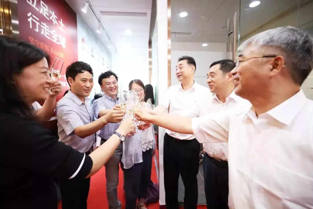 涓婃捣鍔涘痉鍥介檯浜哄姏璧勬簮,鍔涘痉鍥介檯鍏徃