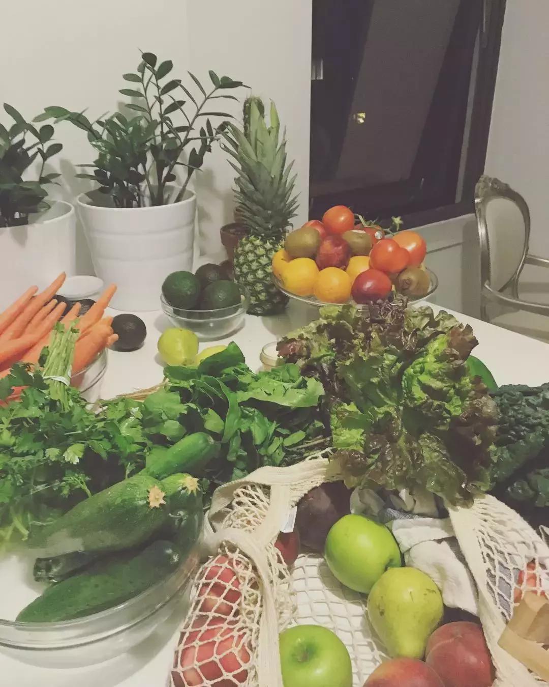 90后女孩践行零垃圾生活，四年产生的垃圾一个玻璃瓶就能装下……