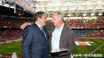 帅哥贝克汉姆荣获2018欧足联主席奖，盘点历届获得者都有谁？