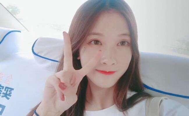 成都小甜甜火了抖音,抖音四川成都小甜甜