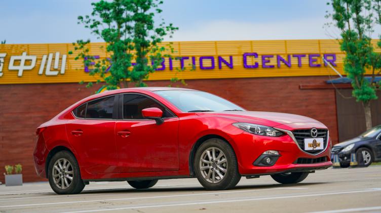 买一辆昂克赛拉首付多少,买马自达昂克赛拉2.0落地多少钱