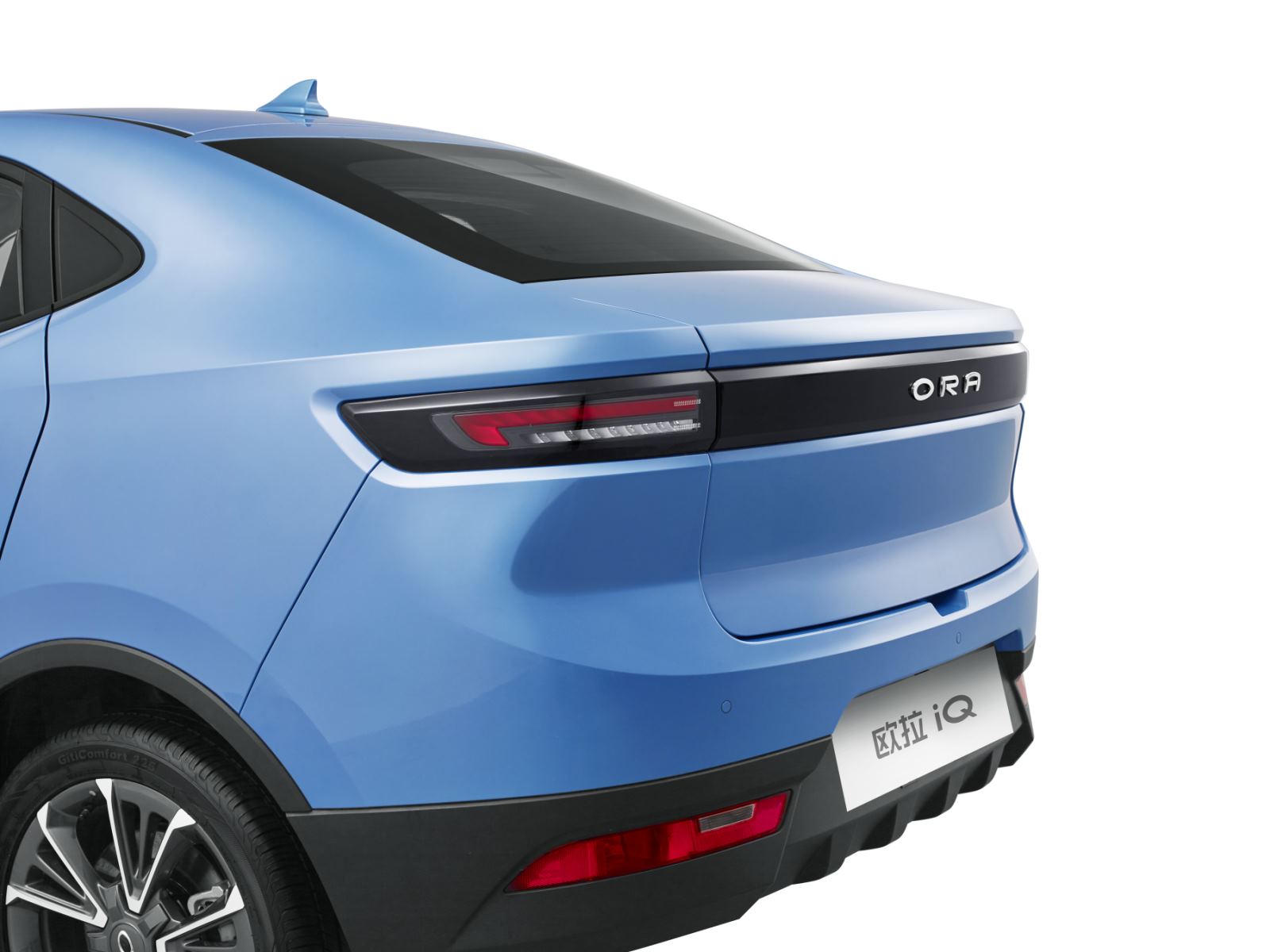 掀背式车顶，360公里纯电续航，这款纯电车卖8.98万起