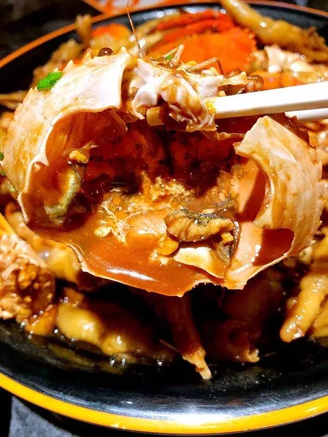 开了100家店依然很难吃的胖哥俩肉蟹煲