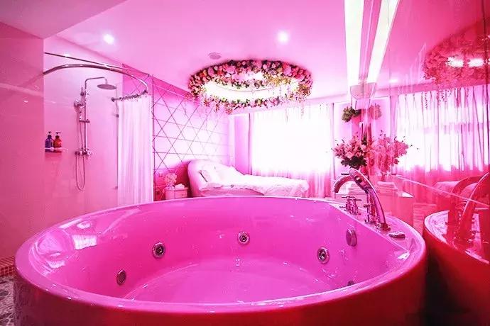 郑州曼哈顿哪个地方适合约会,秋天约会去郑州哪里比较好