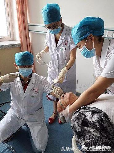 异物呛入气管的急救方法有哪三种,成人大蒜呛到鼻腔小妙招