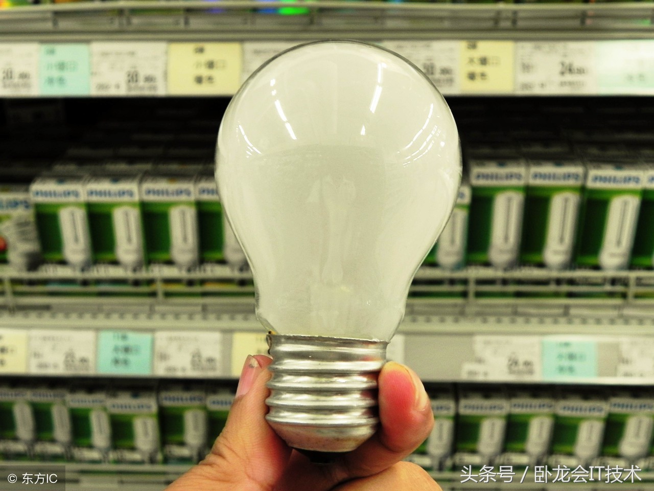 数字万用表测量1000uf电容怎么量,怎样用万用表测量cbb61电容的好坏