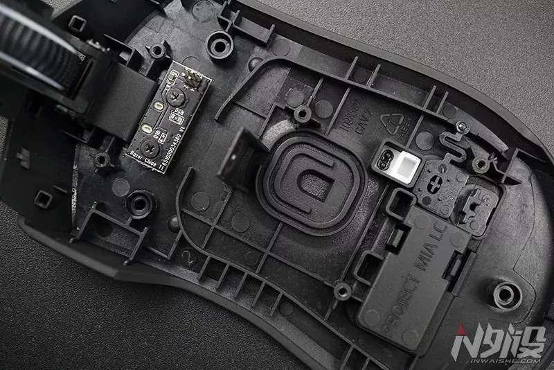 雷蛇曼巴眼镜蛇无线版用什么微动,雷蛇曼巴眼镜蛇无线版鼠标掉帧