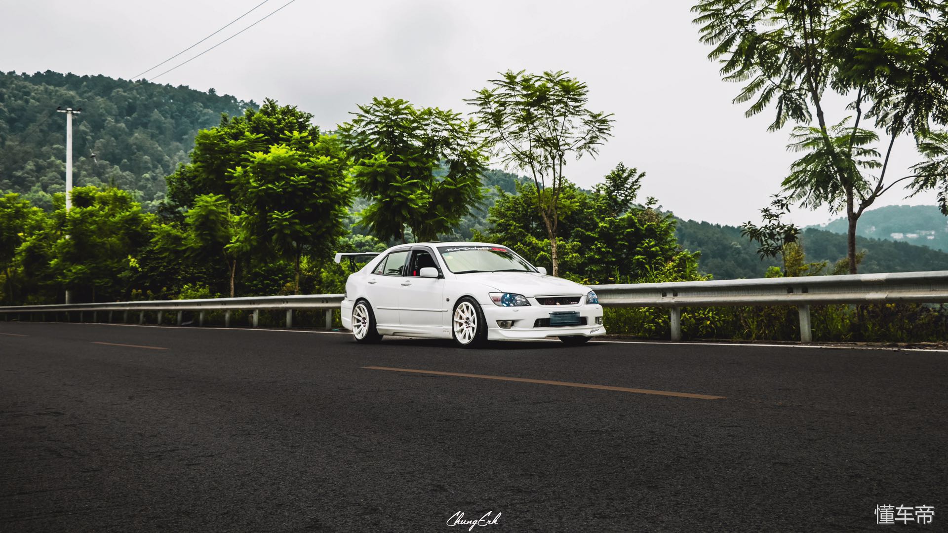 头文字d最恐怖的漂移,头文字d咬地鲨谁开的