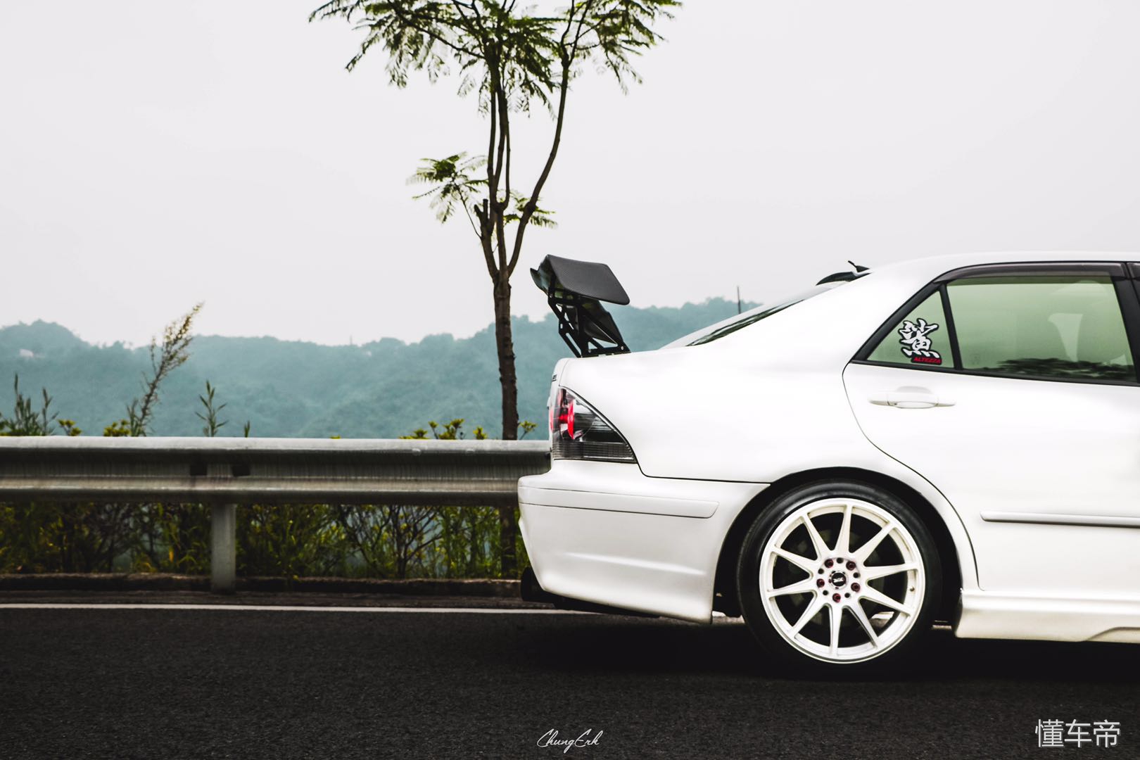 头文字d最恐怖的漂移,头文字d咬地鲨谁开的