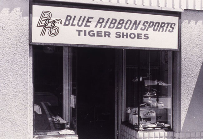 nike早期logo代表什么意义,早期nike的logo代表了意义