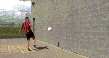 足球实用技巧球感,五人足球怎么增强球感