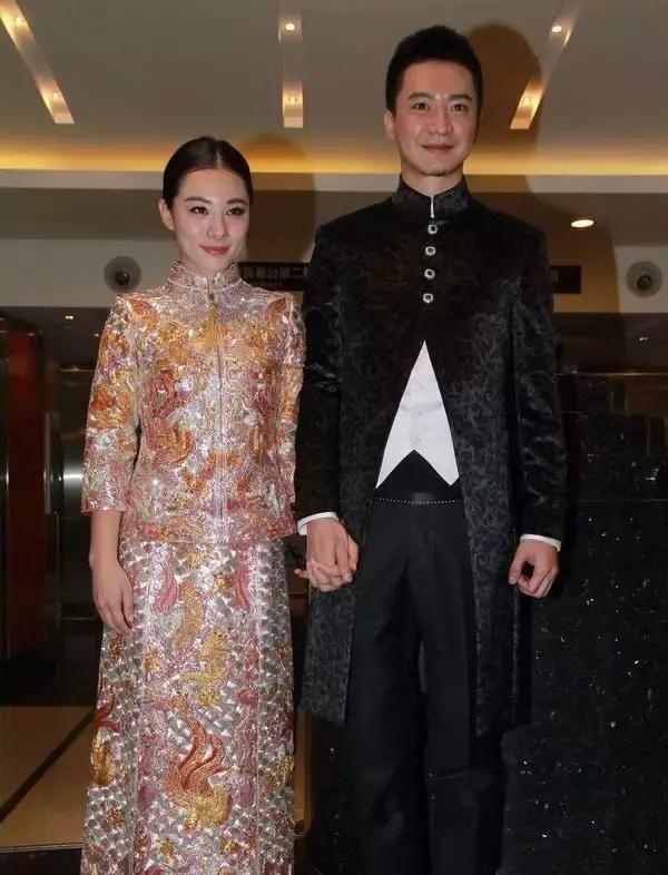 龙凤褂和秀禾服有什么区别,龙凤褂和秀禾服区别在哪