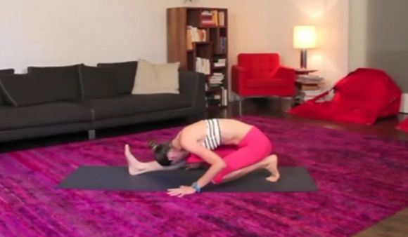 快速瘦腿3天见效筷子腿瑜伽,瘦腿和矫正腿型瑜伽30分钟