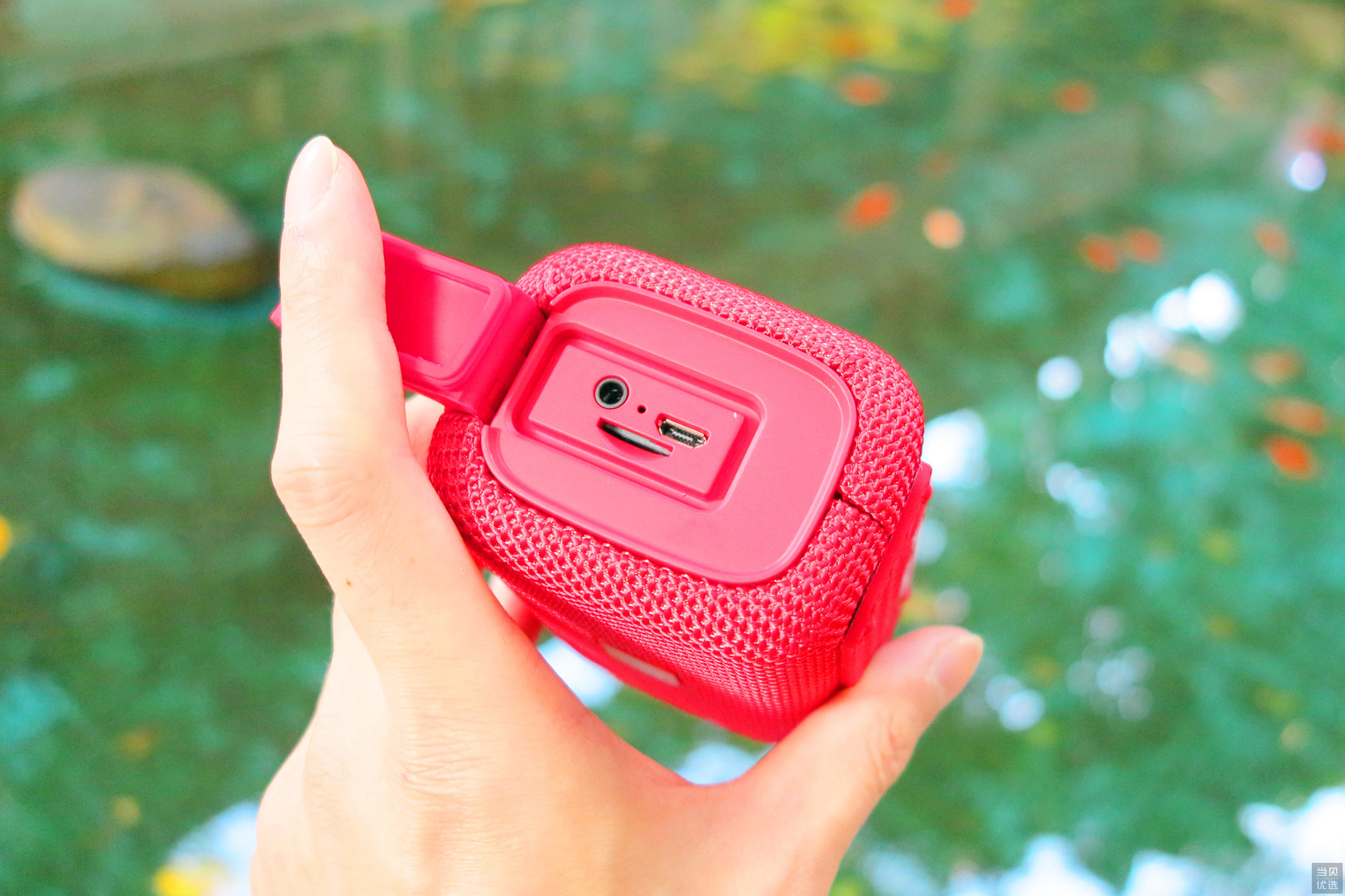 doss第五代蓝牙音箱,可携带式蓝牙音箱