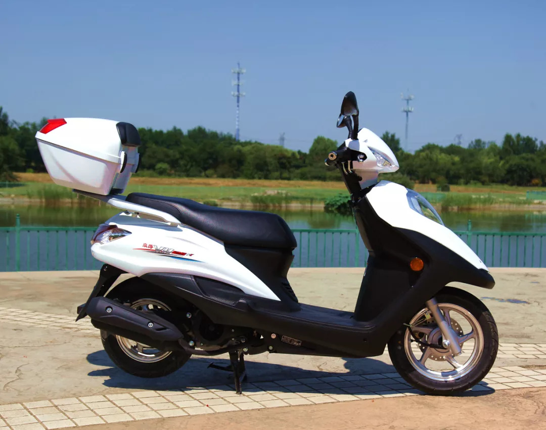 豪爵vh125s珍珠白,豪爵vh125性能怎样