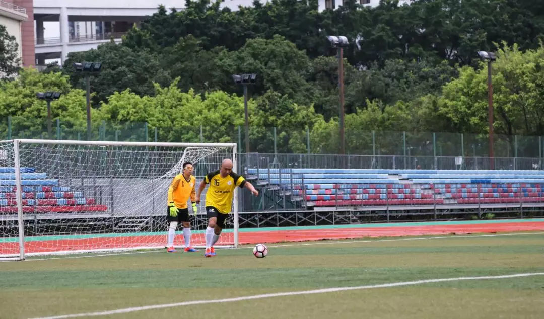 足球友谊赛有多快乐,足球友谊赛简报