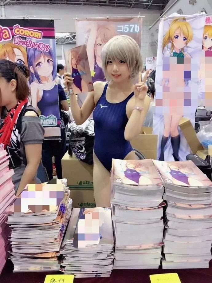 原神cos美少女画师,自己cos自己画的画师