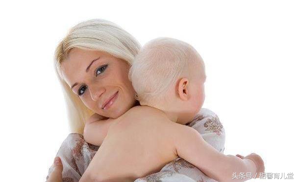 为什么单胎两个月会很显怀呢,初胎4个多月了显怀正常吗