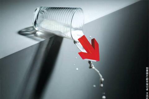 上游乳企“期中考”:中国圣牧、现代牧业、西部牧业等一片惨淡