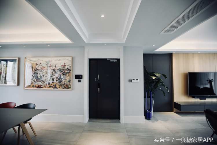 为了2个娃,我183㎡的家,没一个凸出来的柜门把手