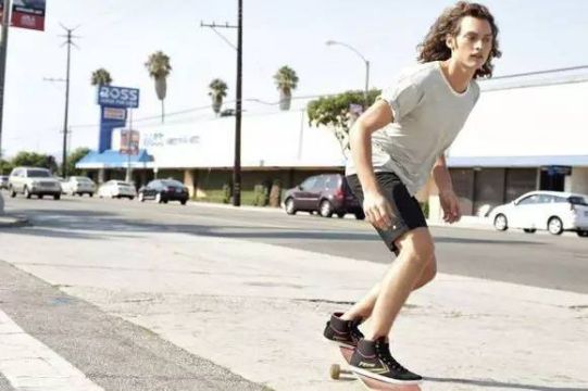 主流隐形眼镜评测,无滤镜国货之光测评