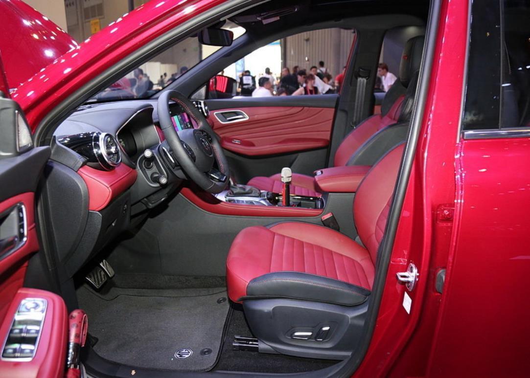 名爵hs指导价1198,名爵hs正式上市颜值配置双拳出击